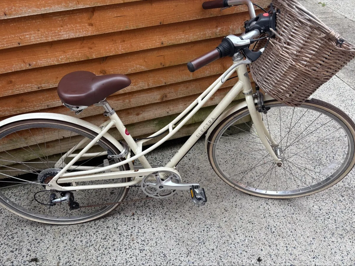 Ladies Electra bike - Image 1