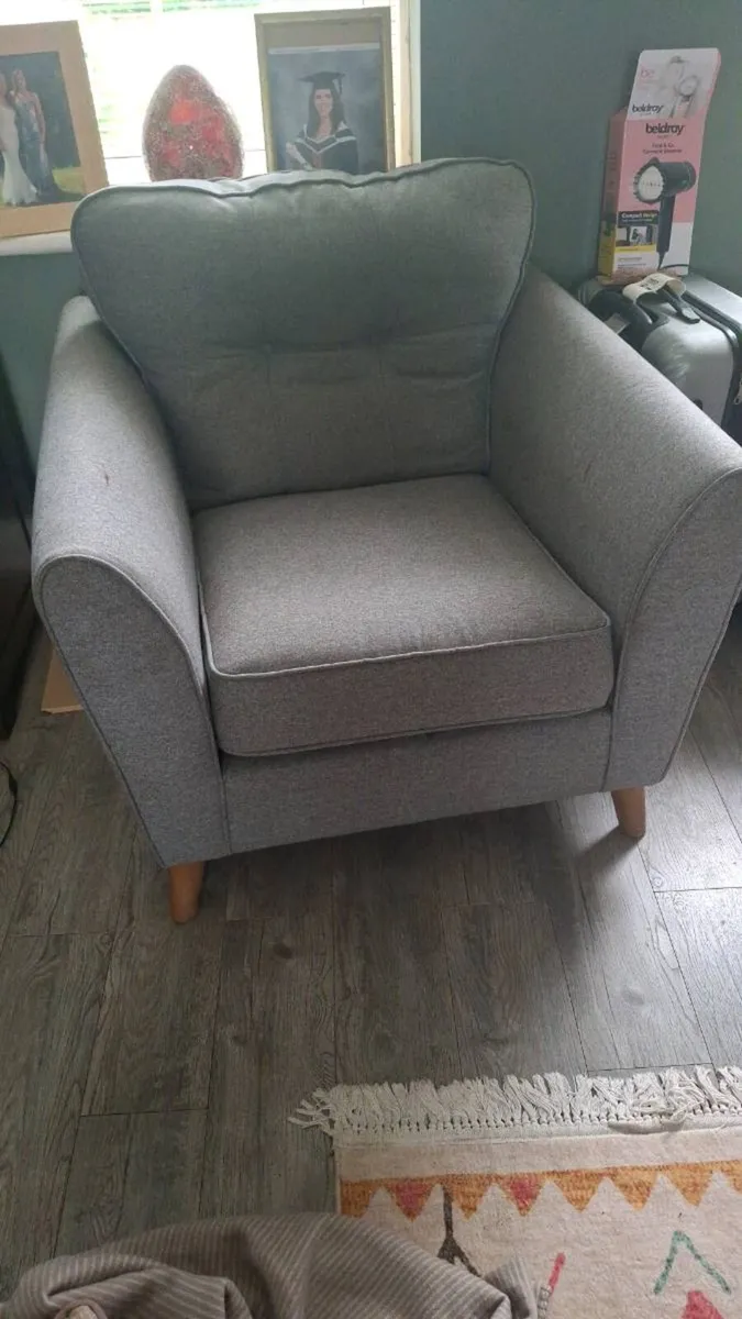 Two grey armchairs - Image 3