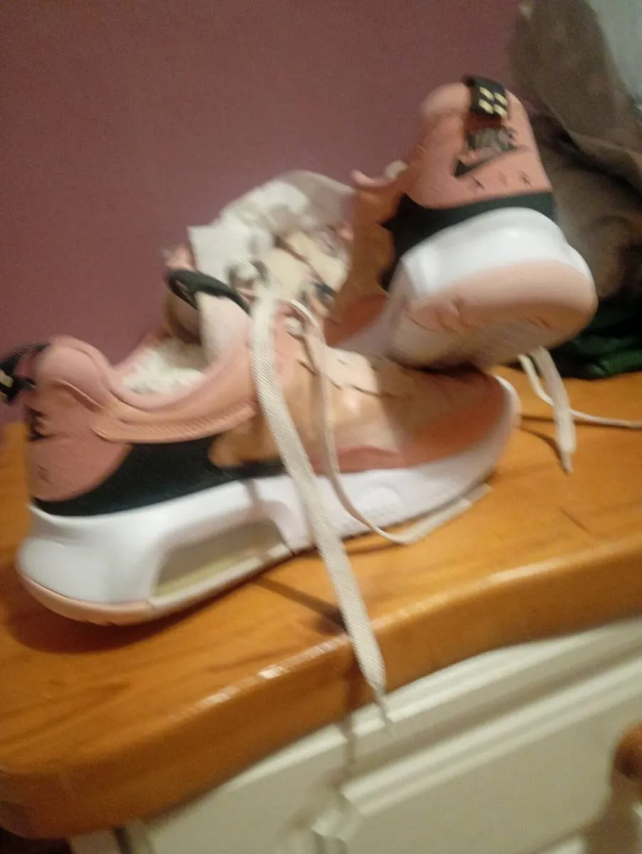 2 pairs runners - Image 4