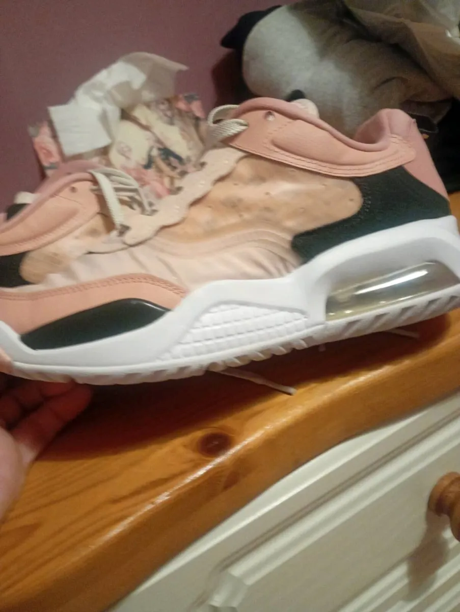 2 pairs runners - Image 3