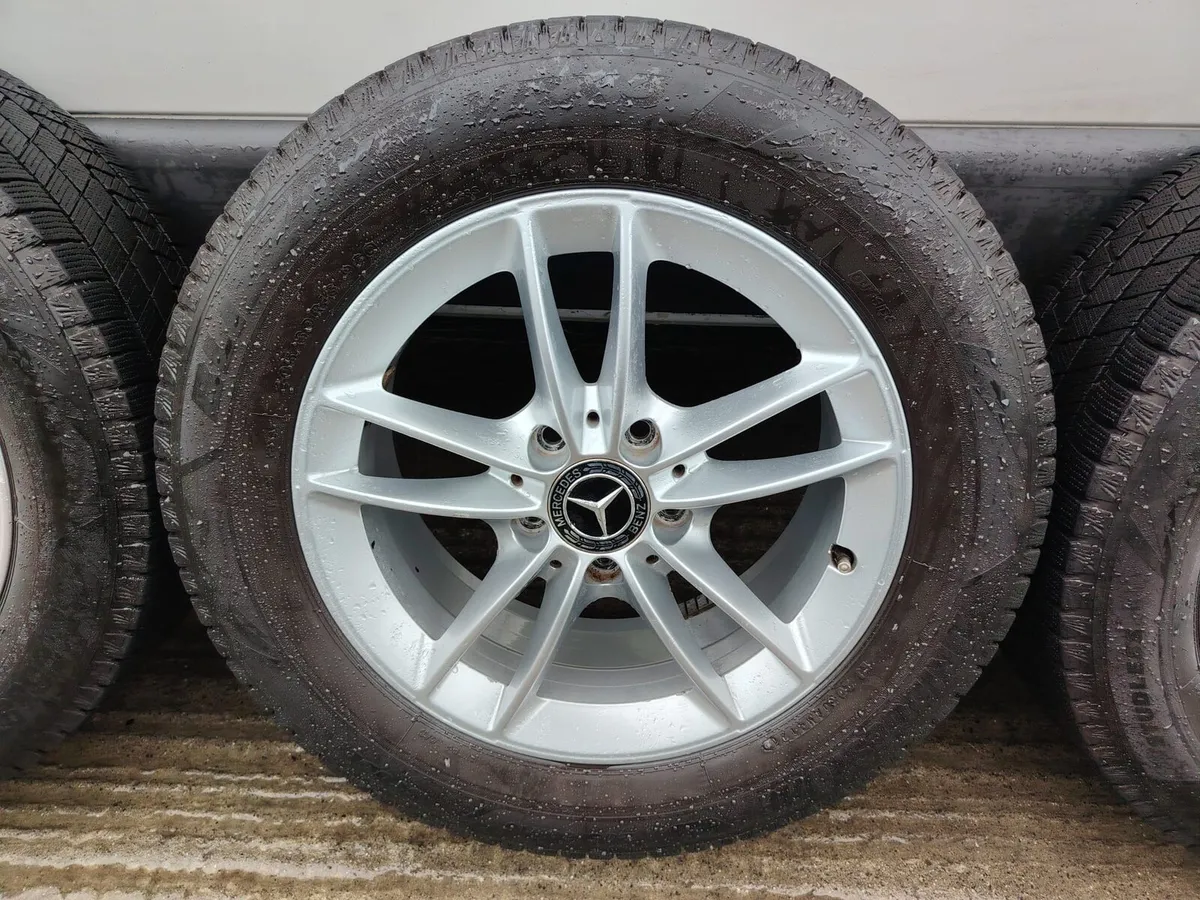 Mercedes alloy wheels - Image 3