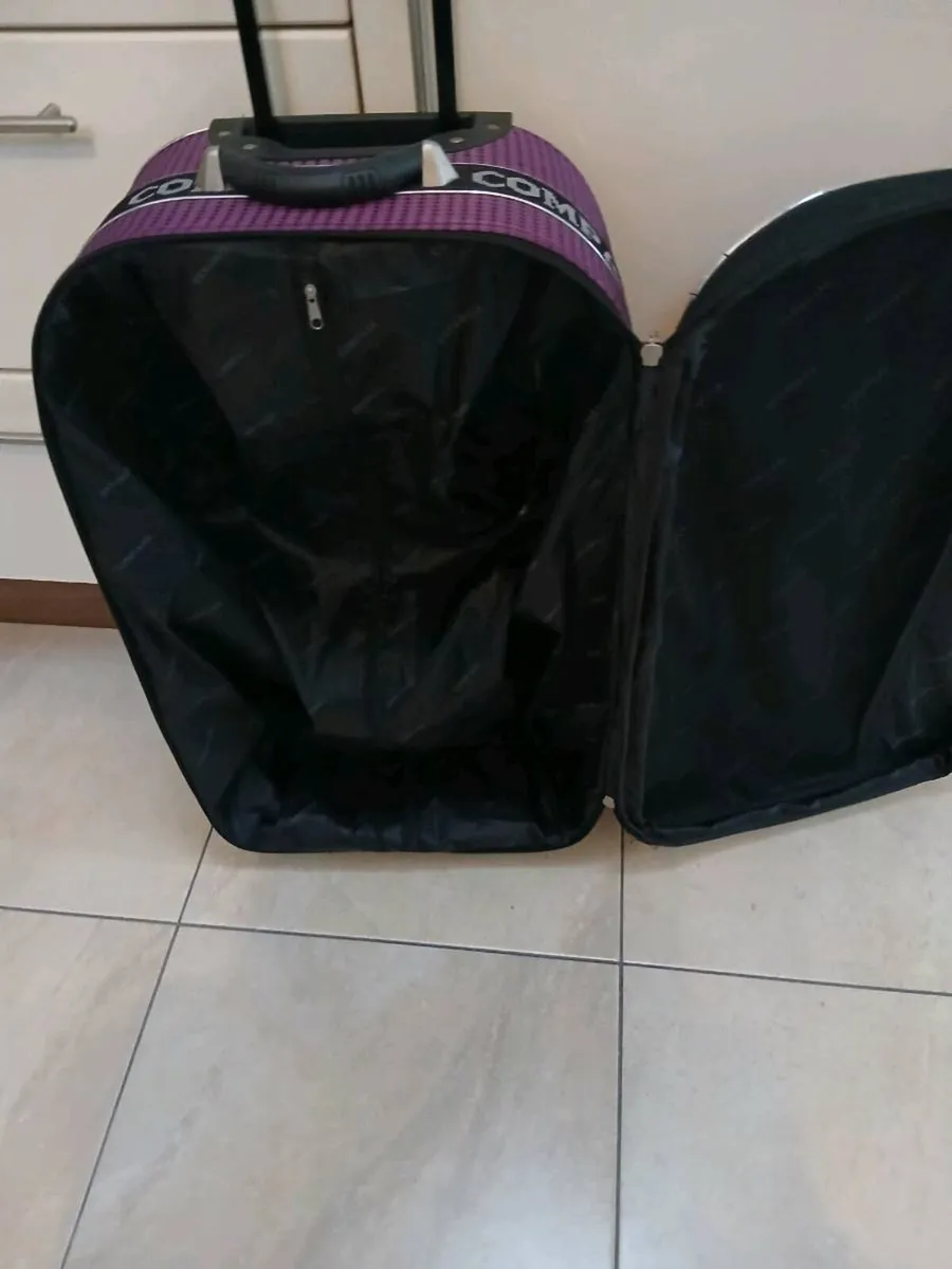 LARGE SIZE SUITCASE 2 WHEELS - Image 2