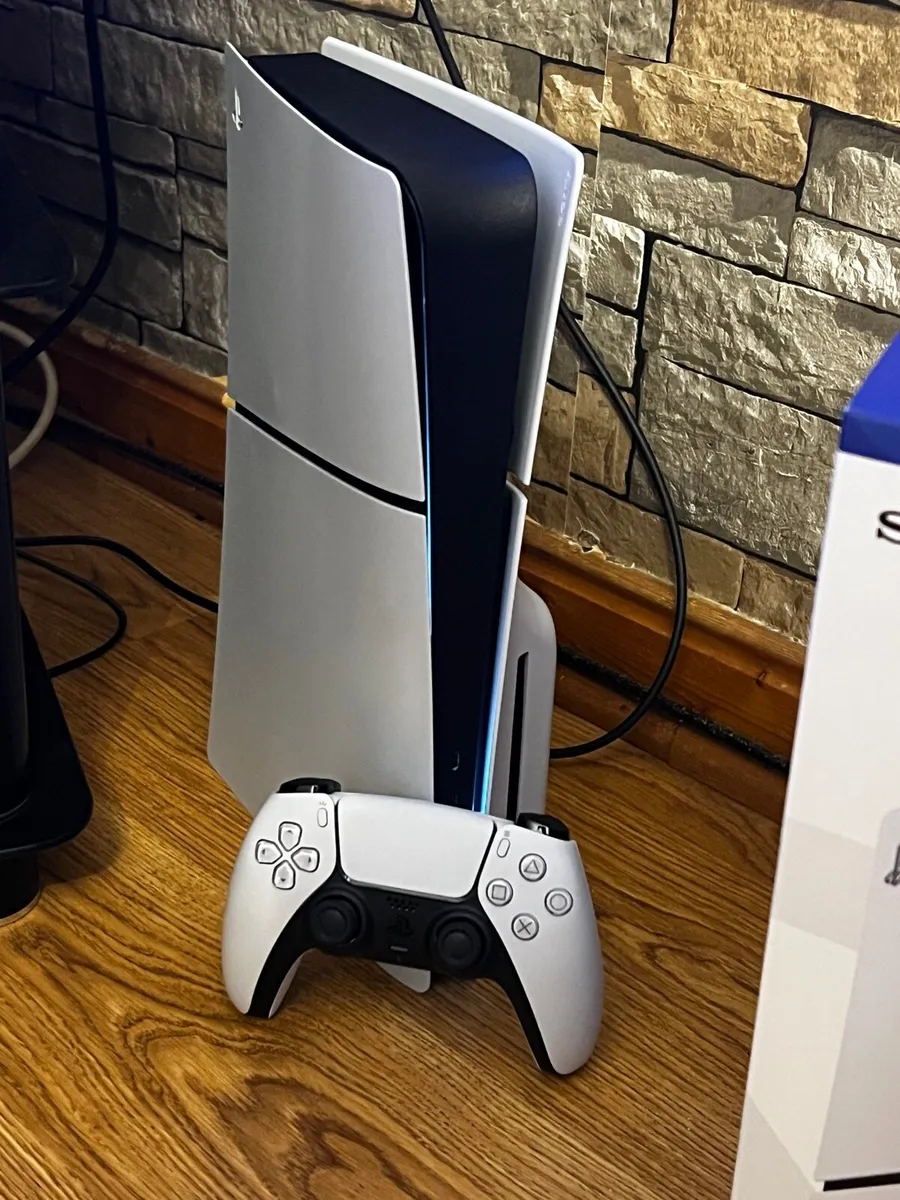 Boxed PS5 Slim Disc Edition 1TB - Image 3