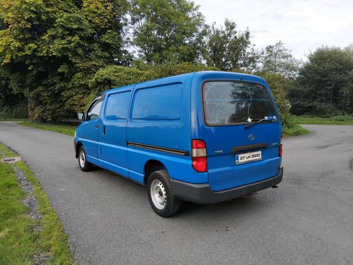 2007 hiace 120 bhp cvrt tested 03/27 - Image 4