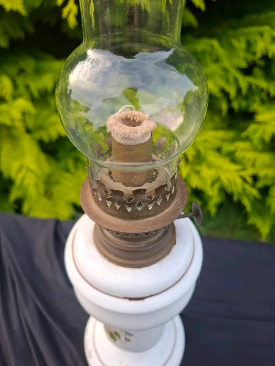 Old working oil lamp postage possible - Image 3