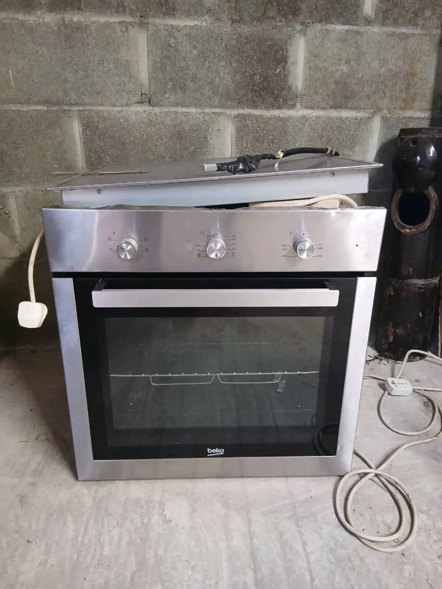 Oven and hob