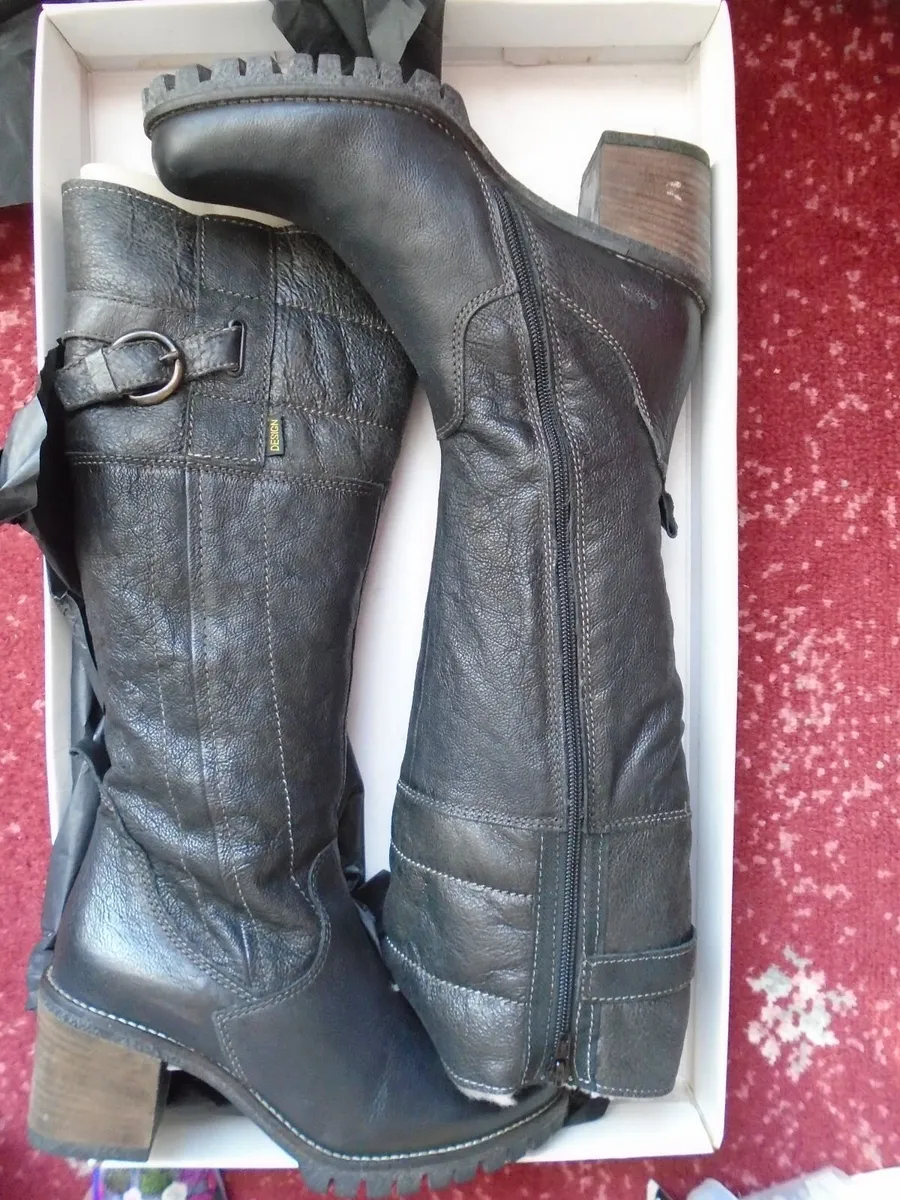 Ladies high boots, Sheepskin boots, Size 6 - Image 1