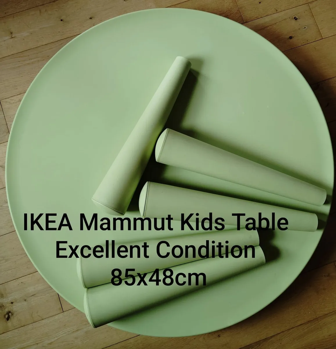 Kids table and sun chair - Image 1