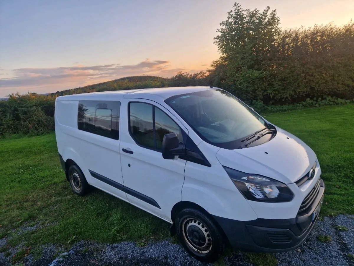 Ford Transit Custom Crewcab - Image 3