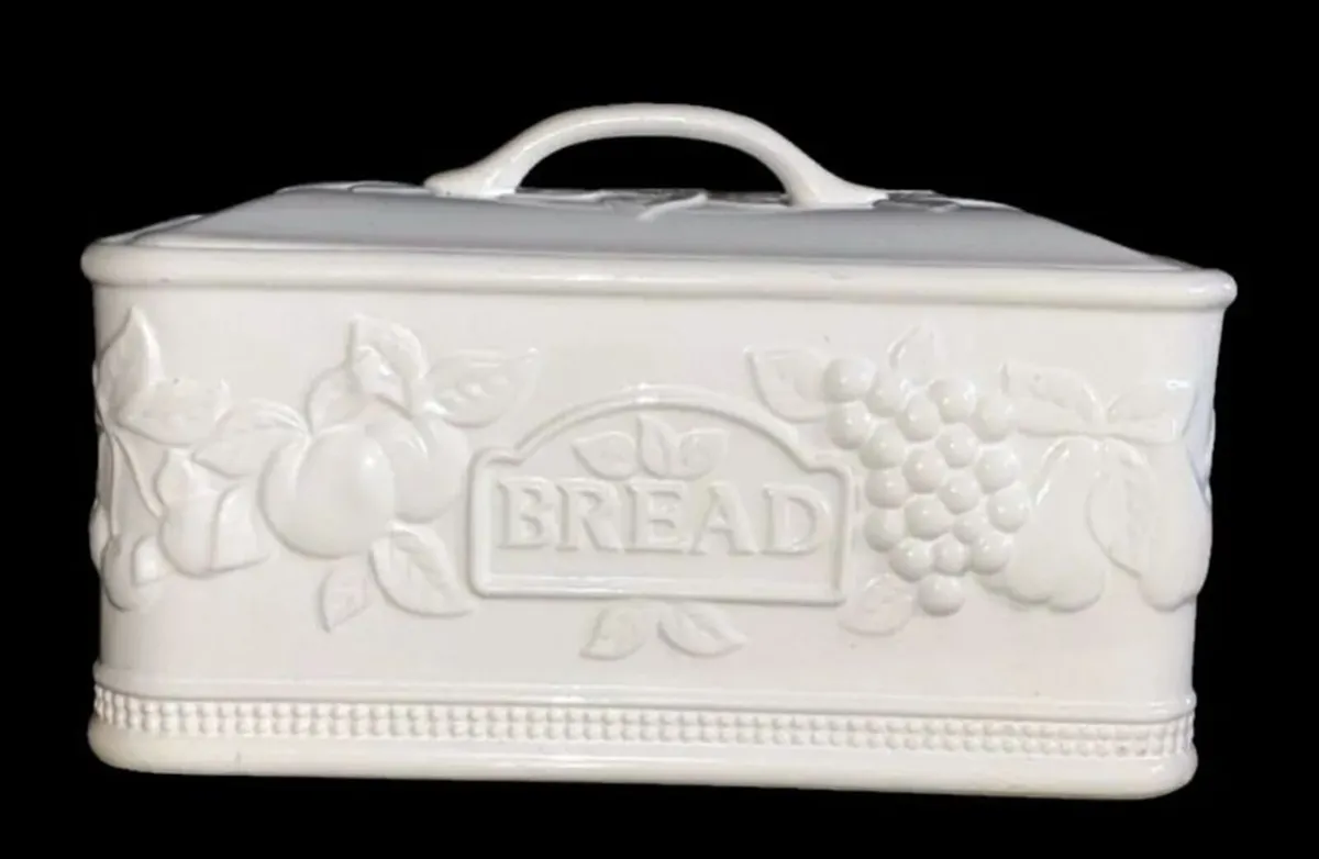 Vintage Ceramic Embossed Bread Box - Image 4