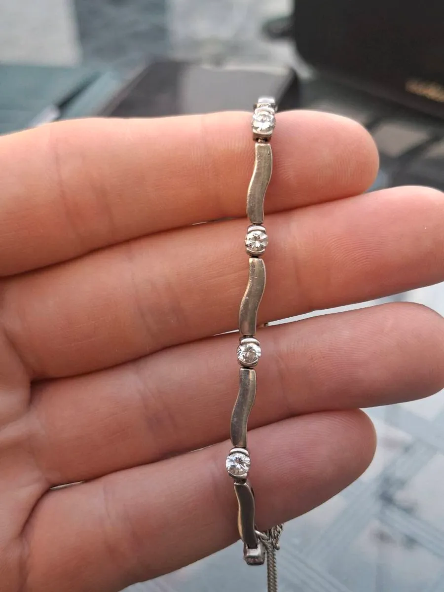 Lovely Vintage 925 Sterling Silver Ladies Bracelet - Image 3