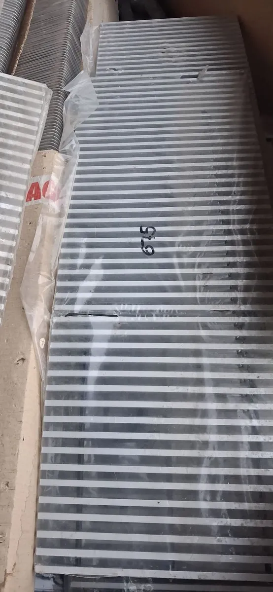 New Floor well radiators and aluminium grill - Image 2
