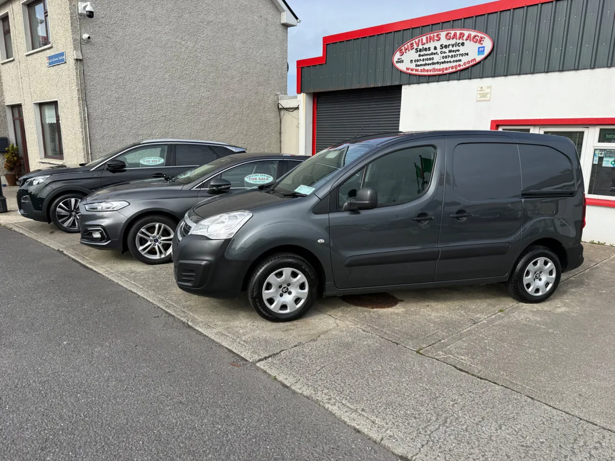 2017 (172) Peugeot Partner 1.6 Hdi Professional - Image 2