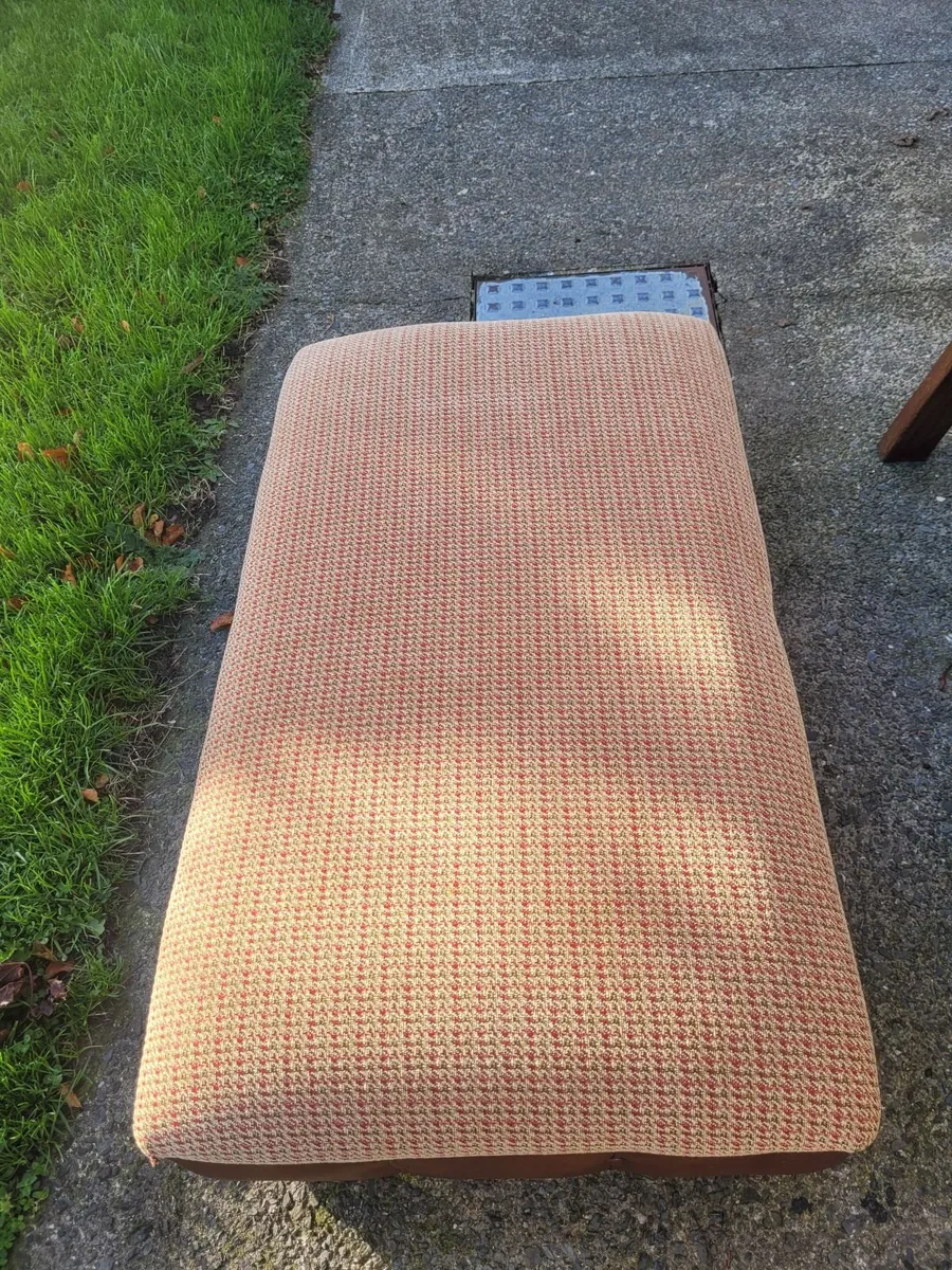 Long pouffe - Image 2