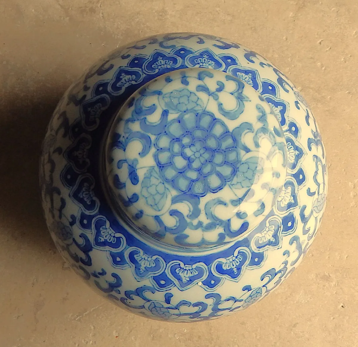 Large Chinese Style Ceramic Ginger Jar - Image 4
