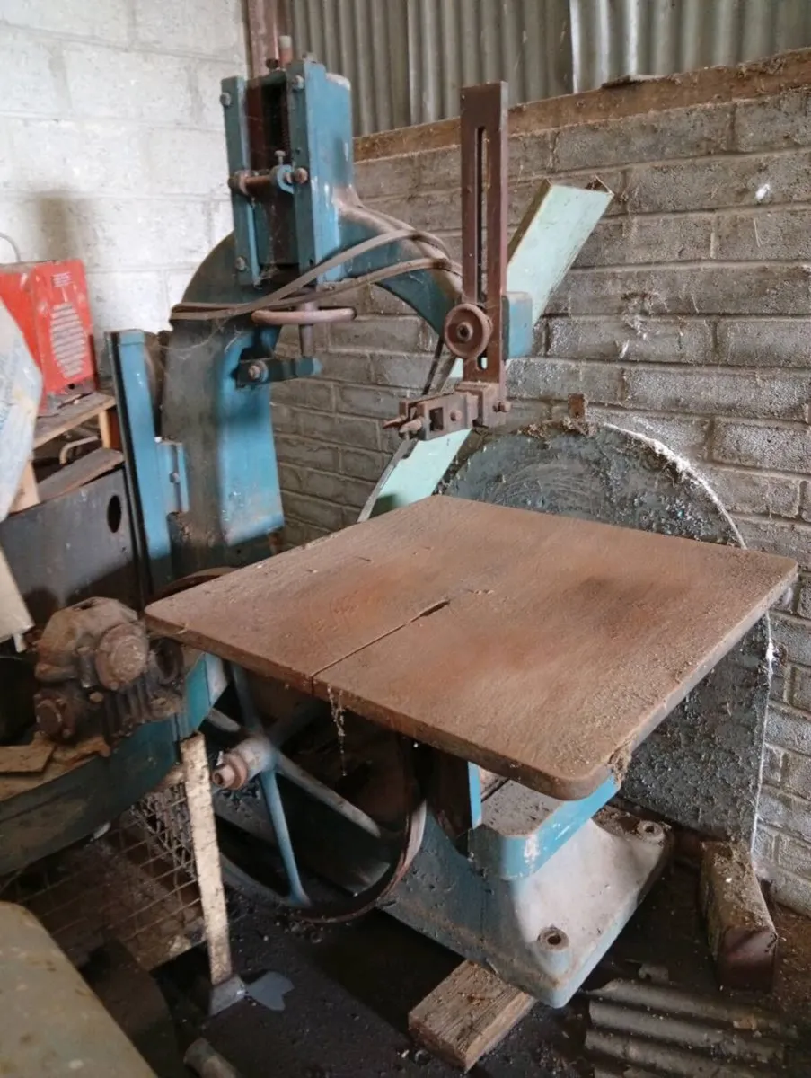 Robinson bandsaw - Image 1