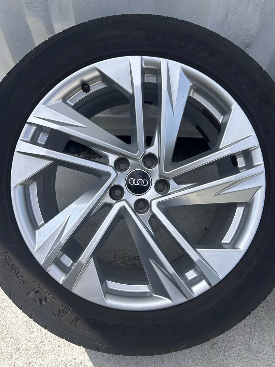 Genuine Audi Q7/SQ7 20” Alloy Wheels - Image 3