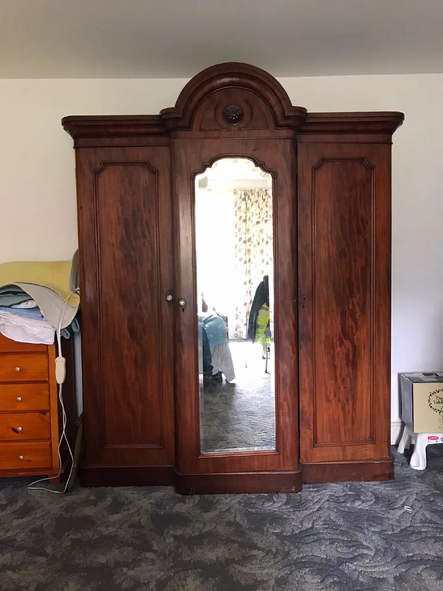 Victorian Wardrobe - Image 2