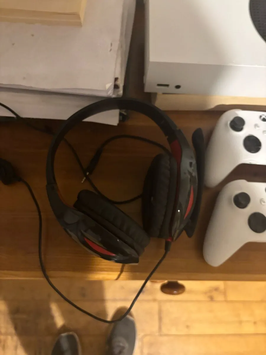 Xbox one series S - Image 2