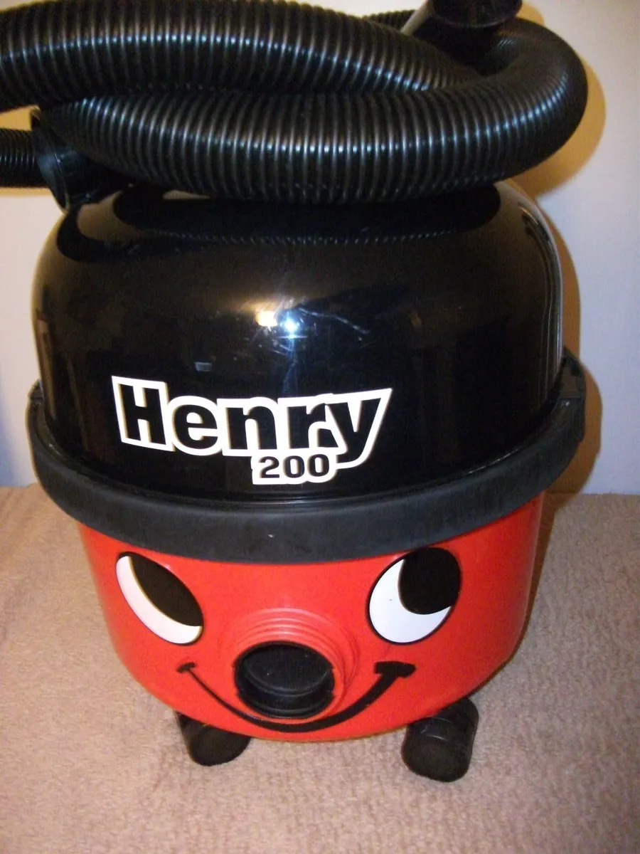 Henry Hoover 200 for sale - Image 3