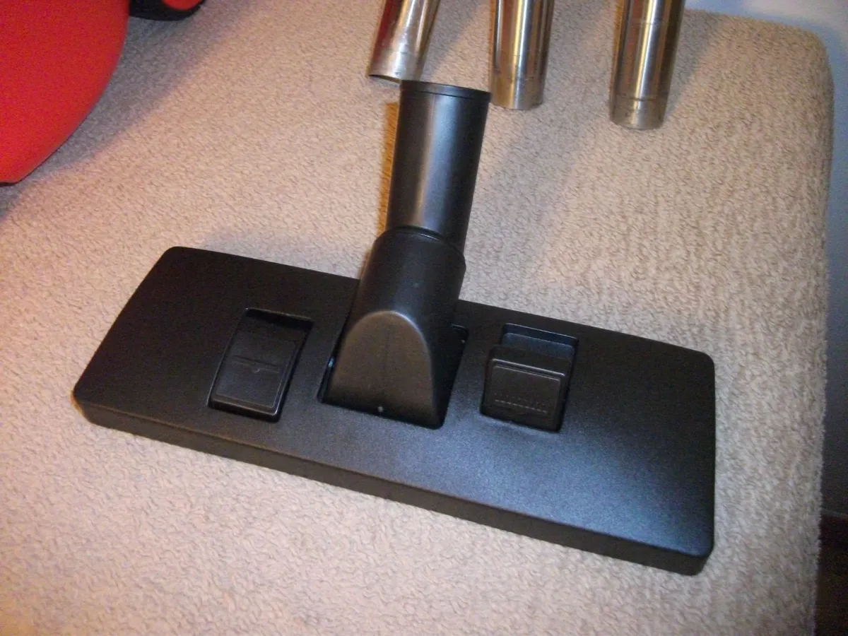 Henry Hoover 200 for sale - Image 4