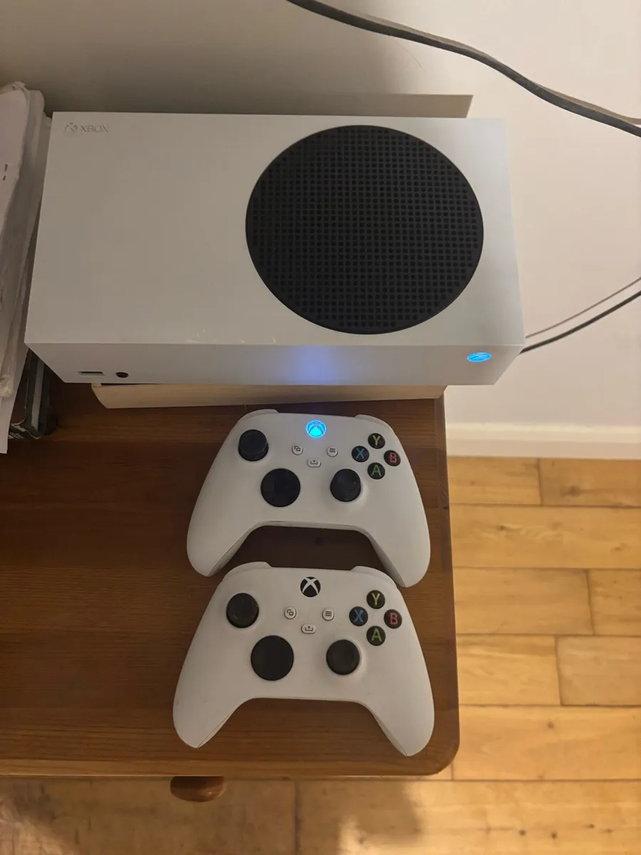 Xbox one series S - Image 1