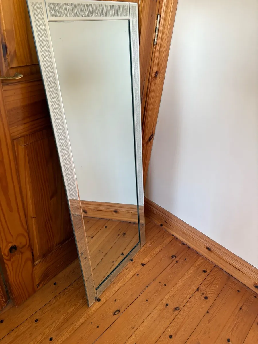 Mirror - Image 3