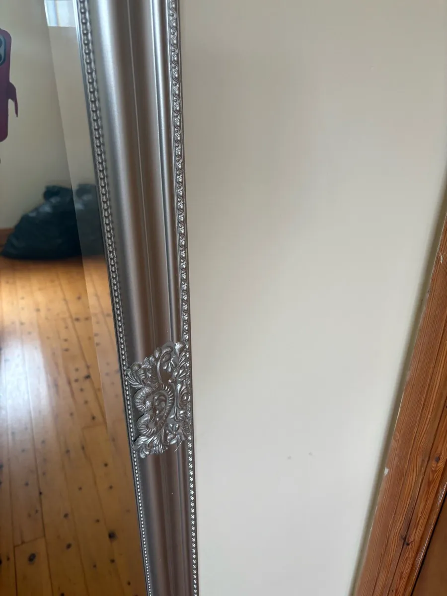 Mirror - Image 3