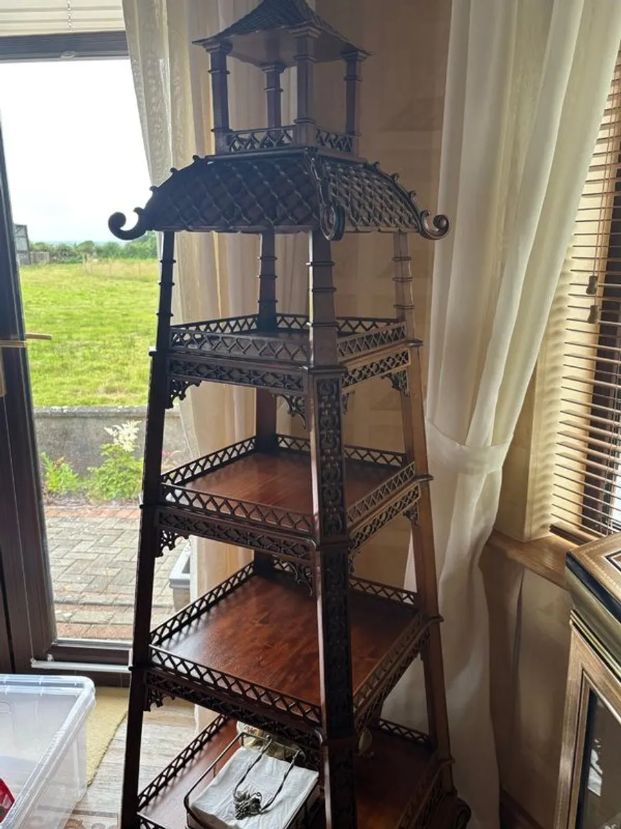 Antique Style Mahogany Pagoda Etagere / Whatnot Display Stand - Image 1