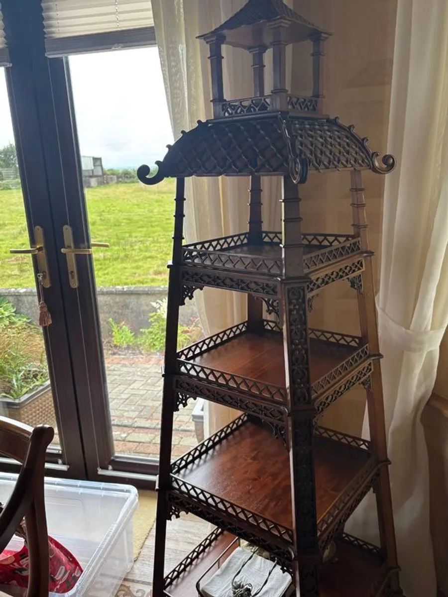 Antique Style Mahogany Pagoda Etagere / Whatnot Display Stand - Image 2