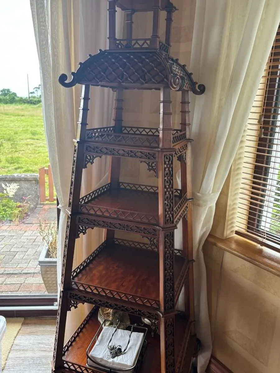 Antique Style Mahogany Pagoda Etagere / Whatnot Display Stand - Image 3