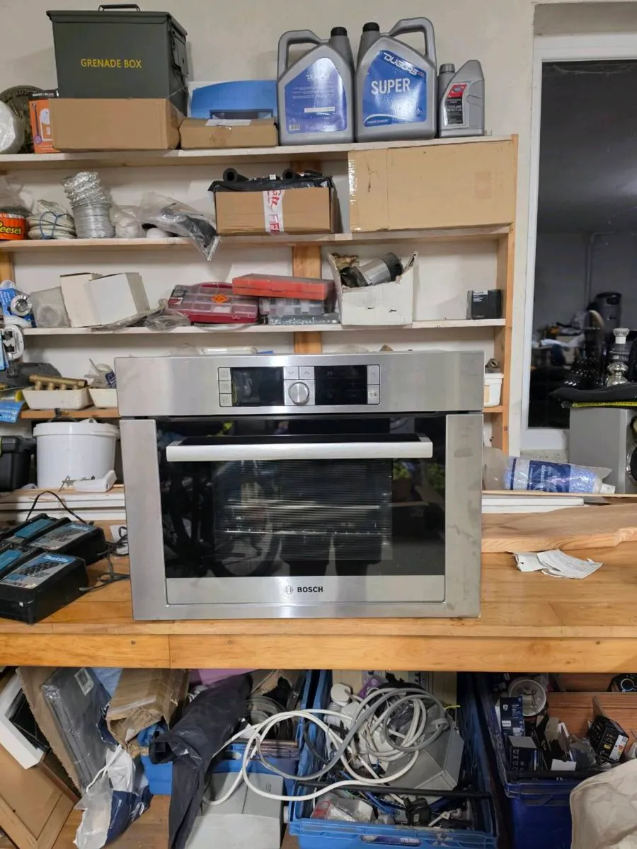 Bosch oven - Image 1