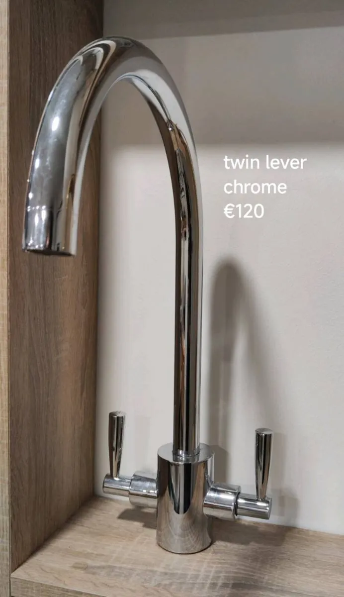 Kitchen showroom - Image 4
