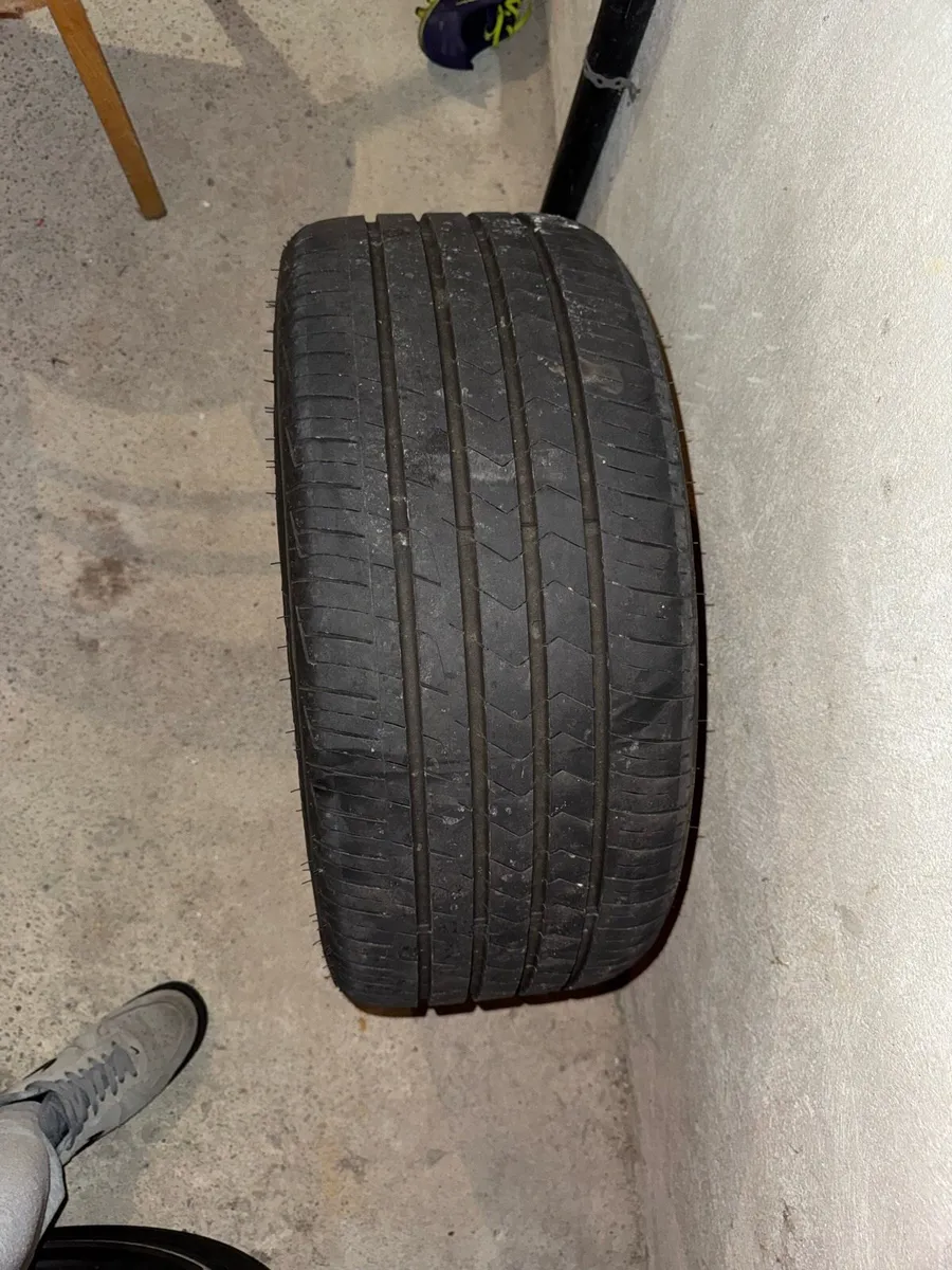 Audi 20 inch alloy and tire - Image 2