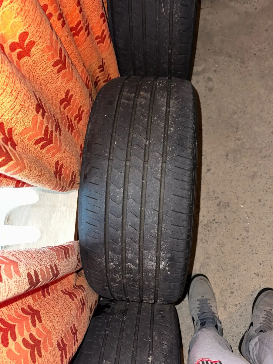 Audi 20 inch alloy and tire - Image 4