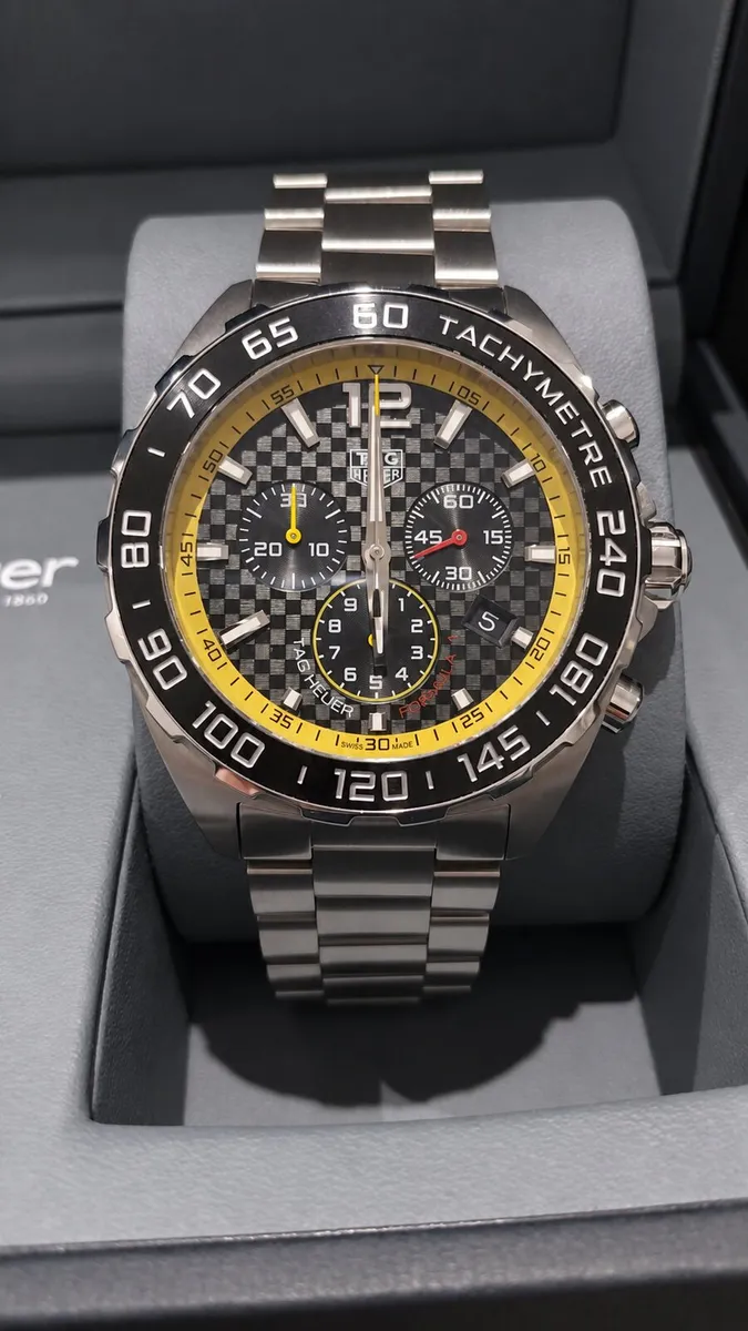 TAG Heuer Formula 1 Chronograph Mens Watch - Image 1