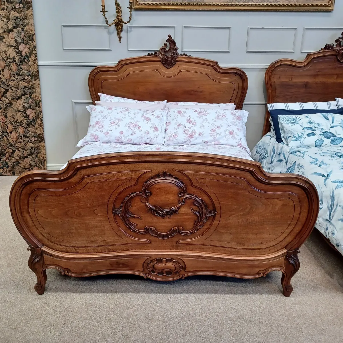 Antique solid walnut double beds Louis XV - Image 3