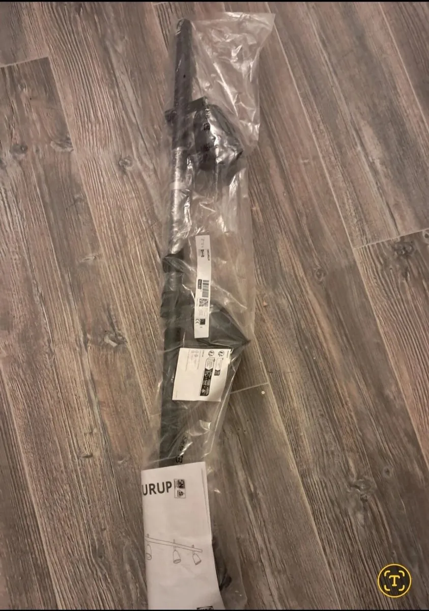 3 Spot Ceiling Light - Image 3