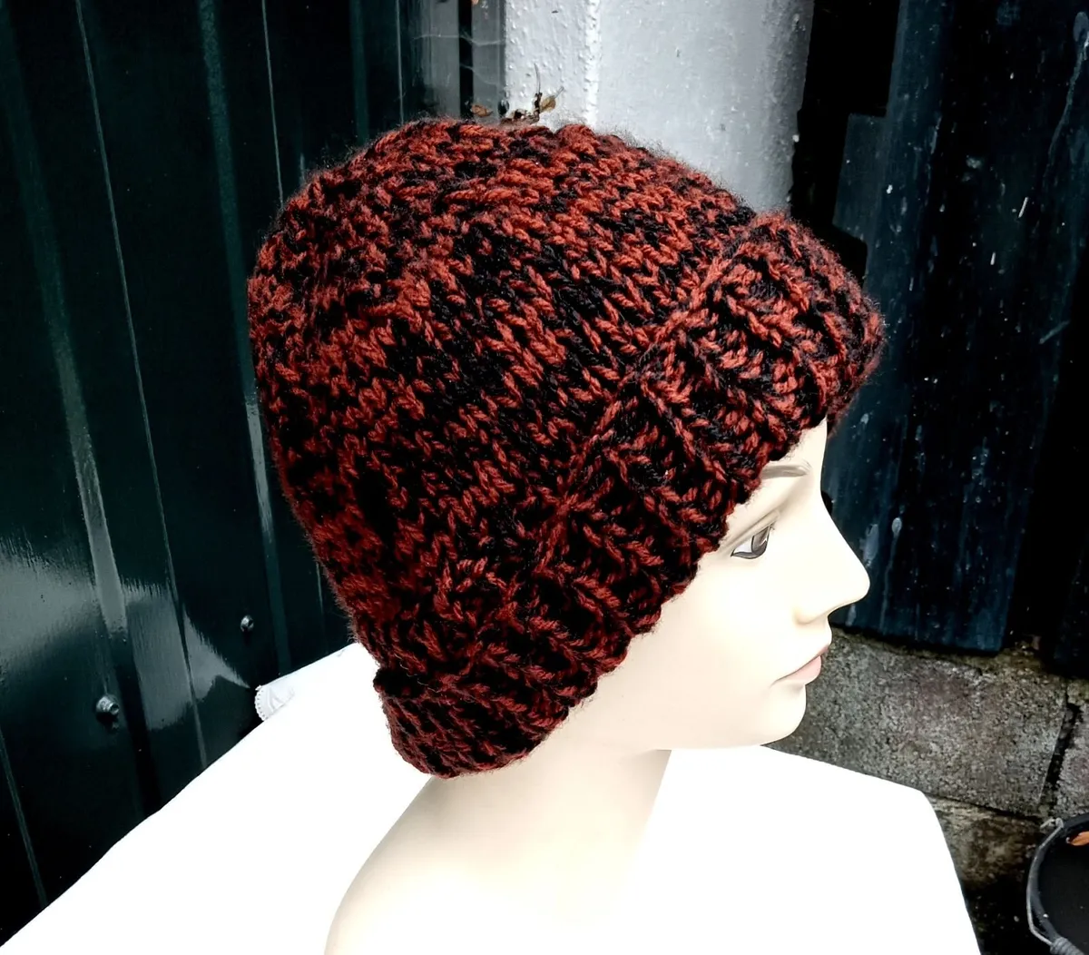 Ladies Beanie Style Winter Hats. - Image 4