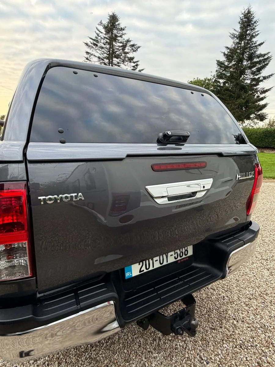 Toyota Hilux - Image 3