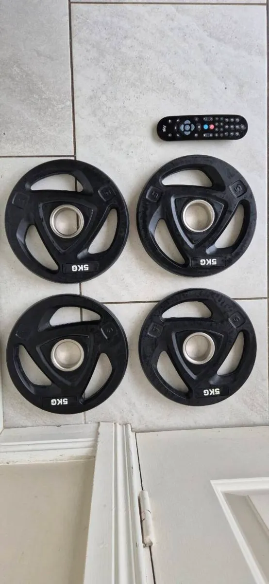 Brand new 4x5 kilo olymoic tri grip weight plates - Image 2