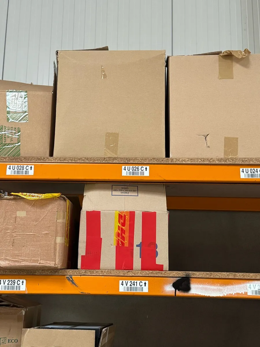 Approx 1,000 iPhone Boxes - Ideal for EBay seller - Image 2