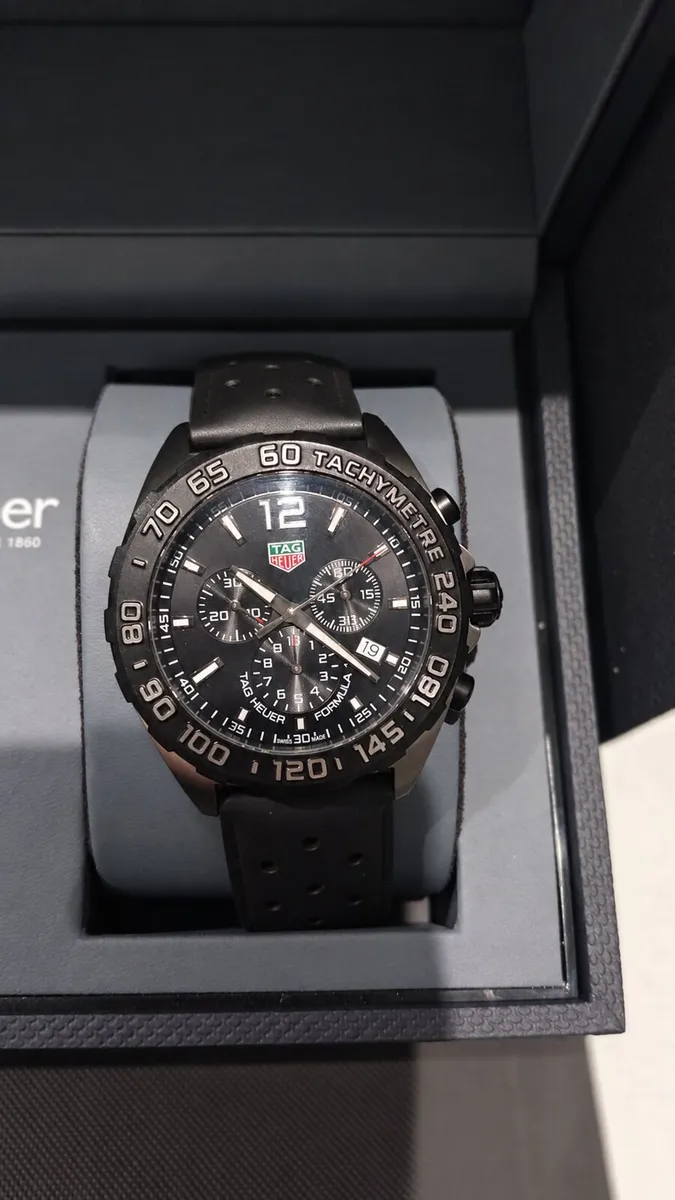 TAG Heuer Formula 1 Chronograph CAZ1010 Mens Watch - Image 1
