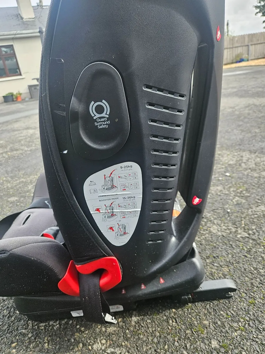 Child car seat - Image 1
