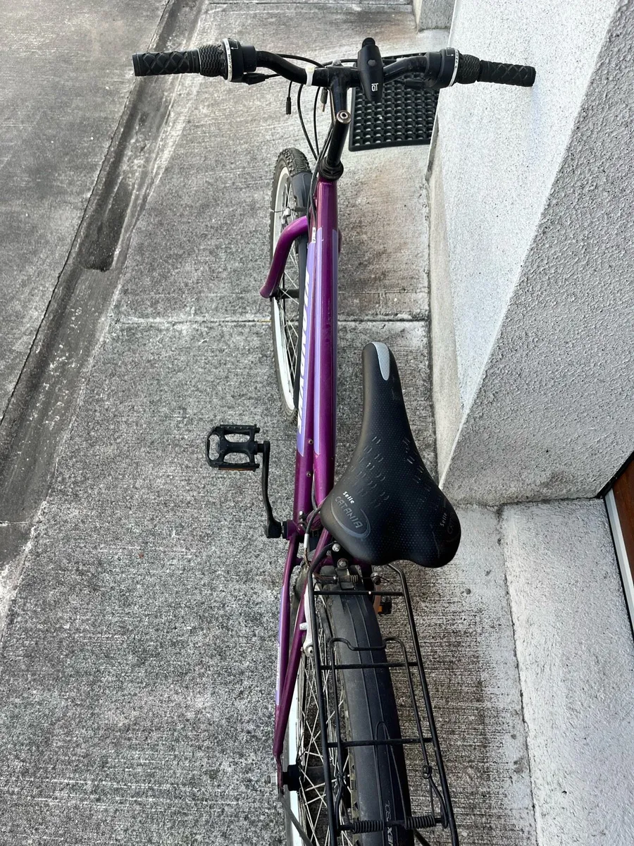 Ladies bicycle - Image 4