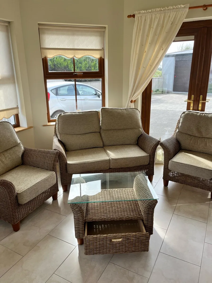 4 piece conservatory furniture - Image 3