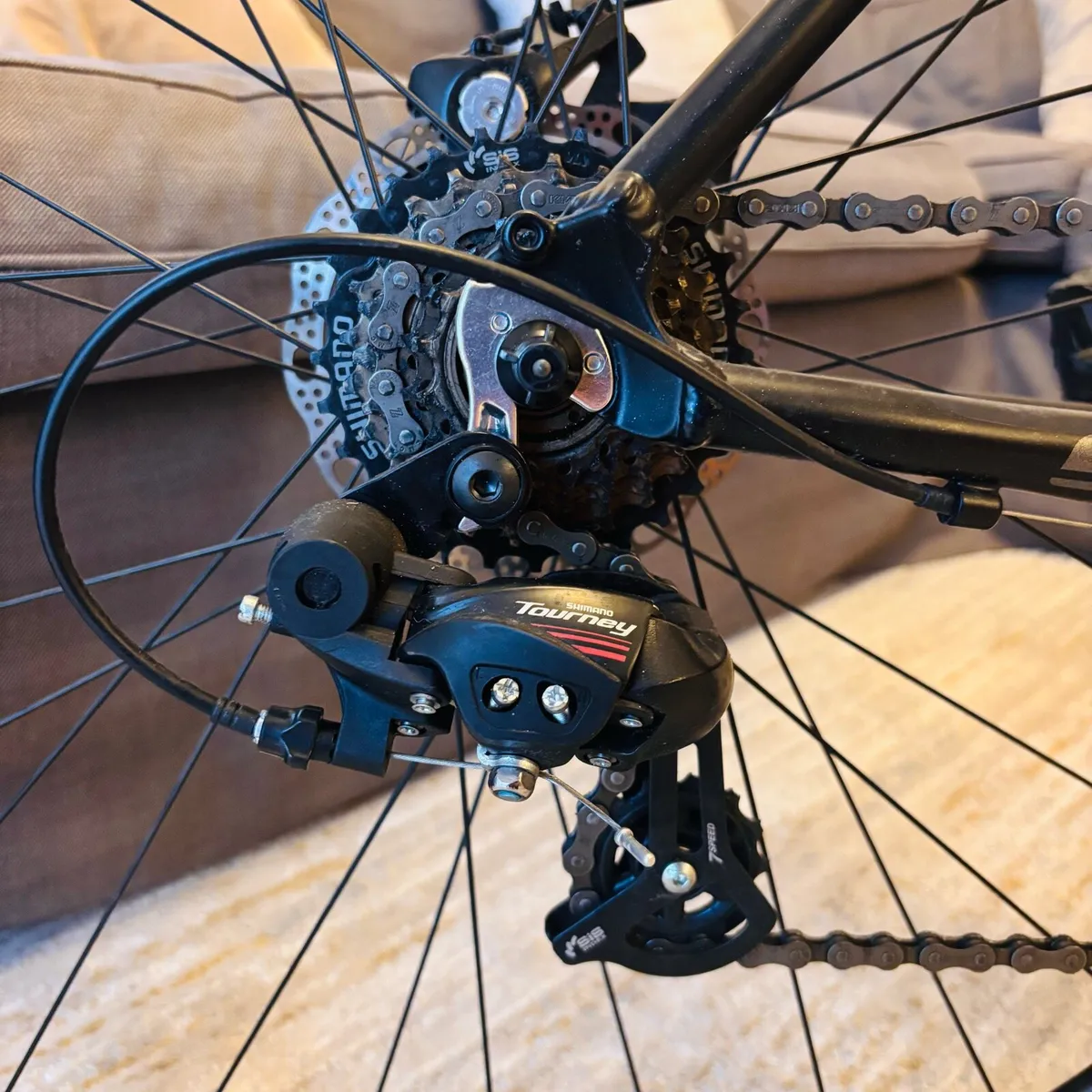 Carrera Zelos Road bike - Image 3