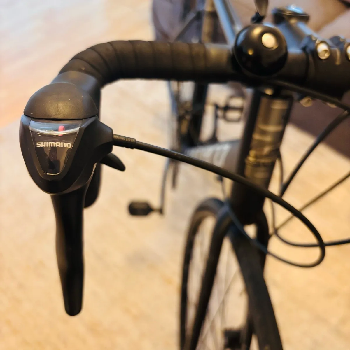 Carrera Zelos Road bike - Image 4