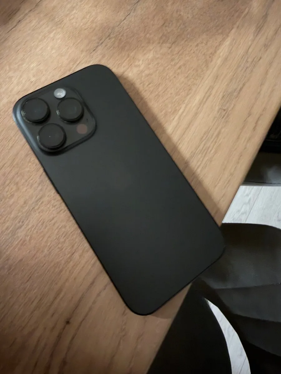 iPhone 16 pro - Image 2