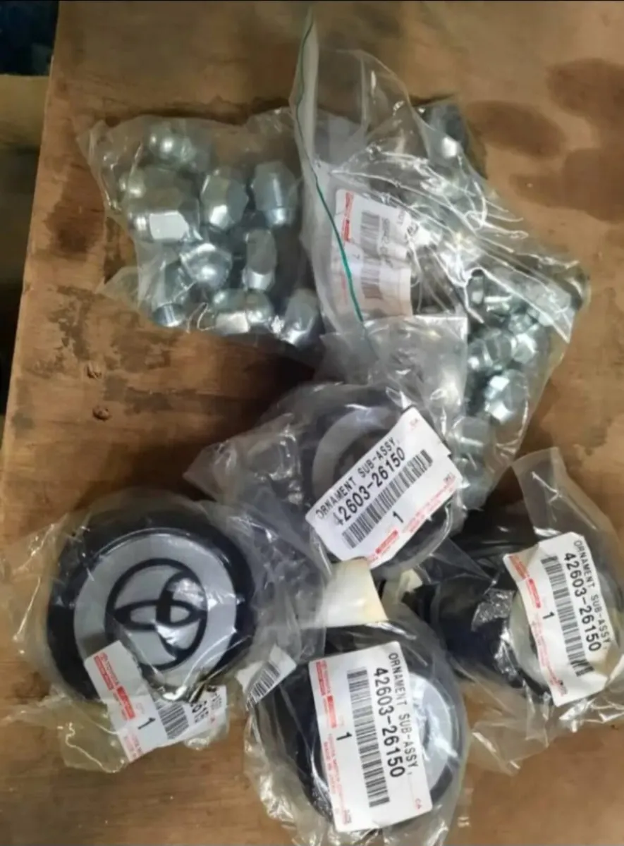 Has anyone got any new parts for a toyota hiace - Image 1